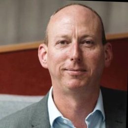 港股概念追踪 | 阿里巴巴自研AI眼镜发布,千亿市场待启(附概念股)