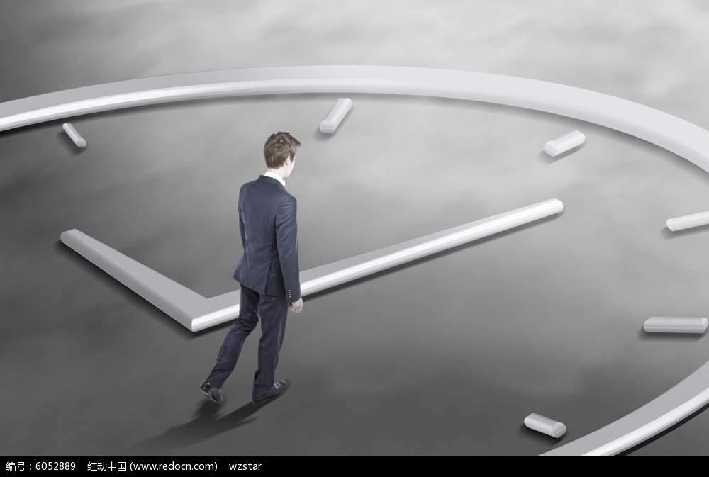 市直属机关后勤服务中心向木兰河社区捐赠办公设备