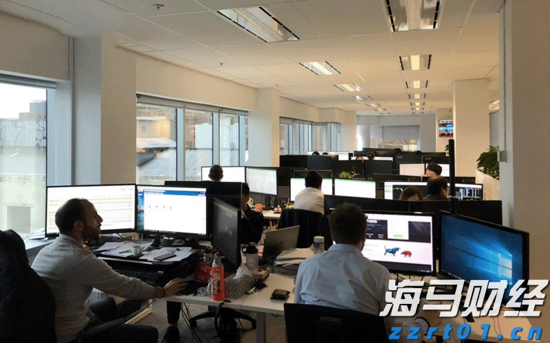 港股收盘(08.01) | 恒指下跌1.07% 稳定币概念显著回落 英诺赛科(02577)暴涨30%